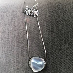 Necklace and earring set